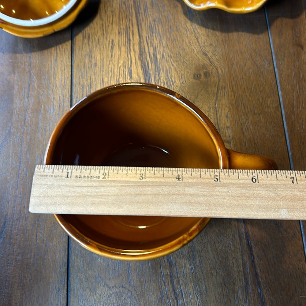 B. Eigen Exclusively for Williams-Sonoma Lidded Pumpkin Mug with Leaf Pl… - Picture 8 of 10